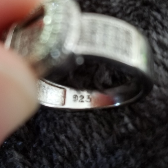 Bling Buckle Ring - Picture 3 of 3